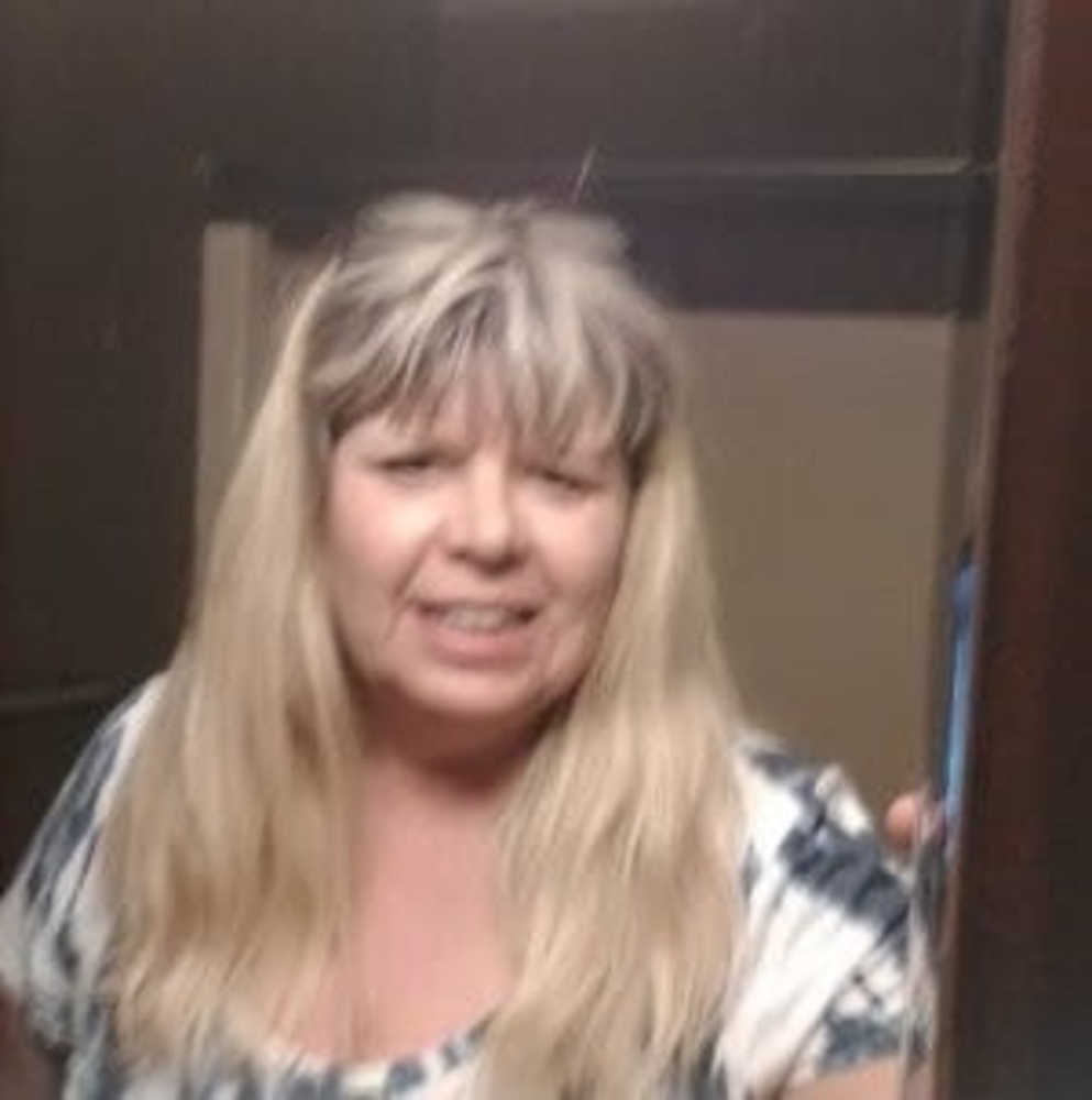 Meet your Posher, Debbie